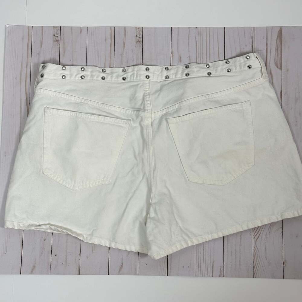 UNIVERSAL THREAD 90s baggy short white denim silver studded jean shorts - size 1 - Picture 5 of 5